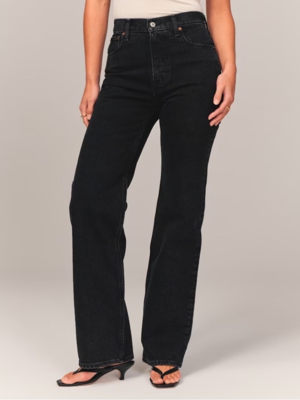 Abercrombie & Fitch 90s Relaxed Jean Ultra High Rise 24 Short